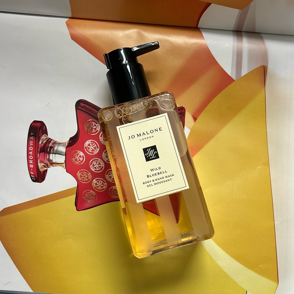 Jo Malone Wild Bluebell Body & Hand Wash Gel Moussant, 250ml new